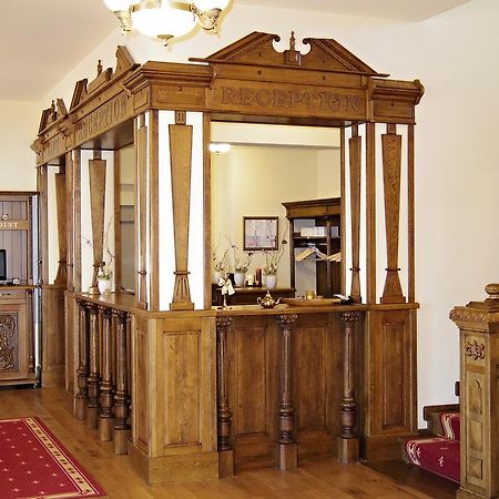 Hotel Castel Royal Mosnita Noua Dış mekan fotoğraf