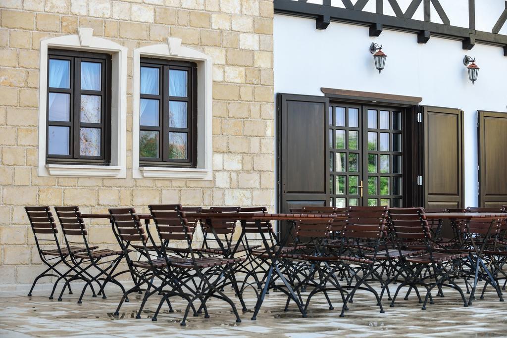 Hotel Castel Royal Mosnita Noua Dış mekan fotoğraf