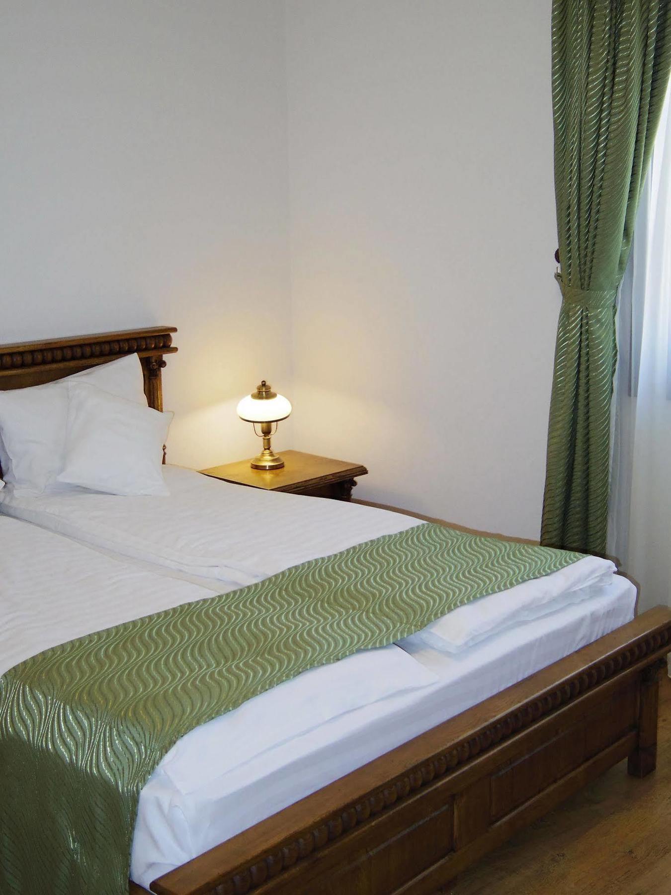 Hotel Castel Royal Mosnita Noua Dış mekan fotoğraf