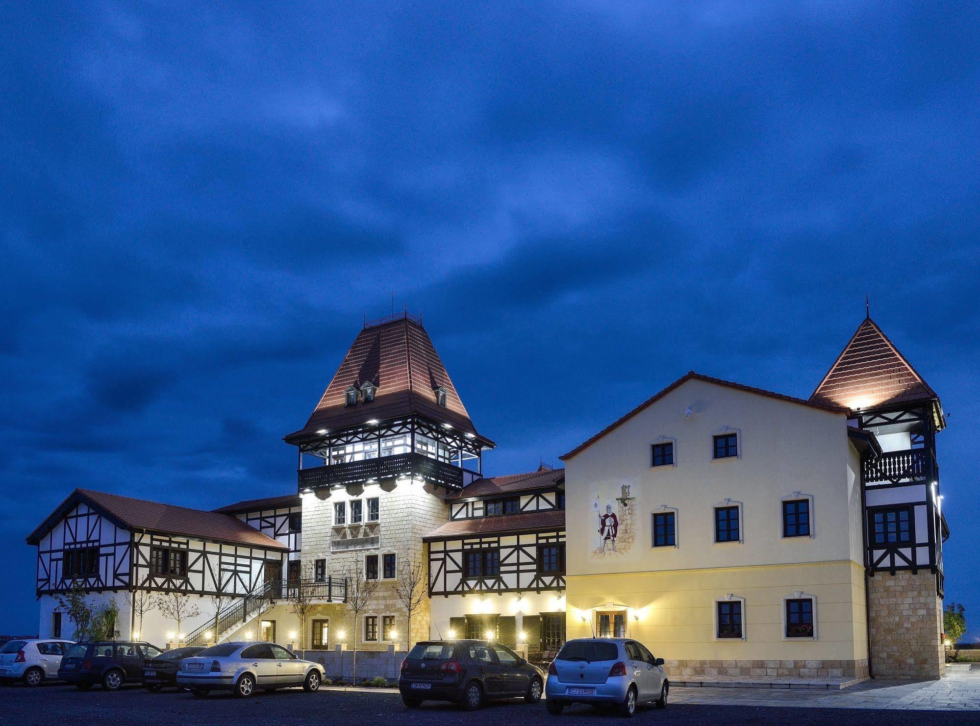 Hotel Castel Royal Mosnita Noua Dış mekan fotoğraf